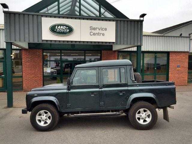 Land Rover Defender 110 2011