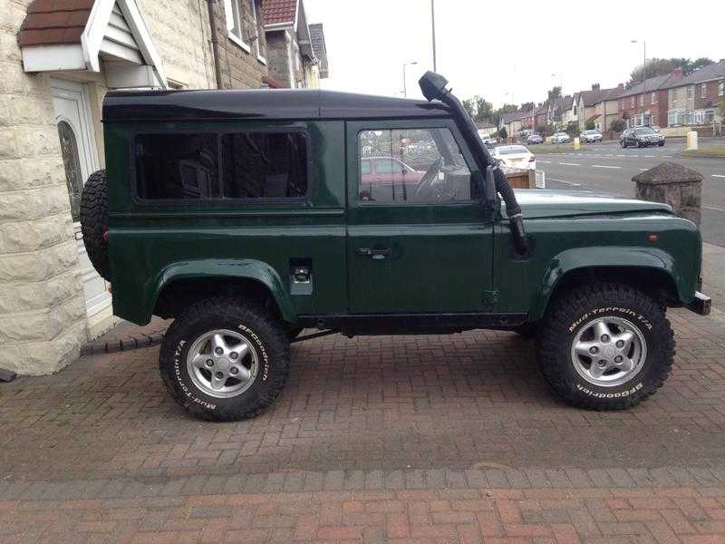 Land Rover Defender 1987