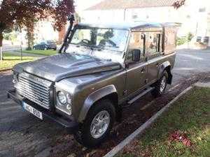 Land Rover Defender 2011