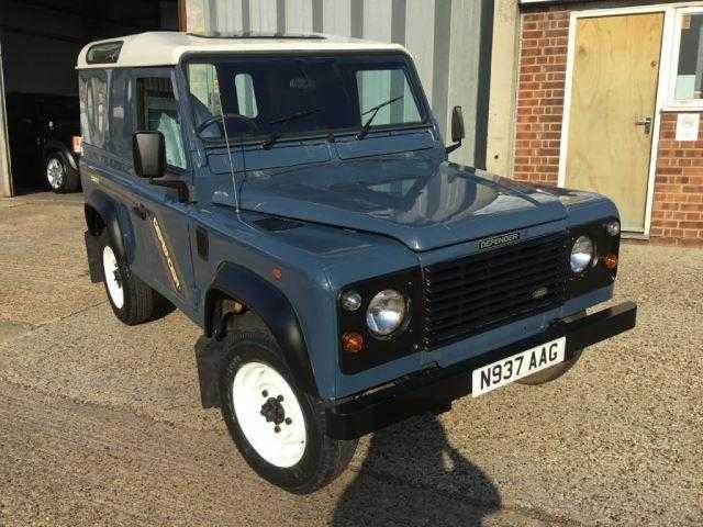 Land Rover Defender 90 1995