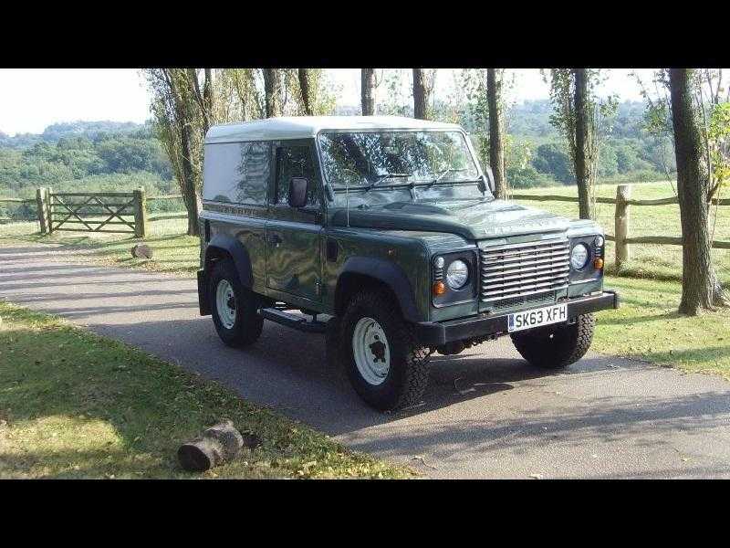 Land Rover Defender 90 2013