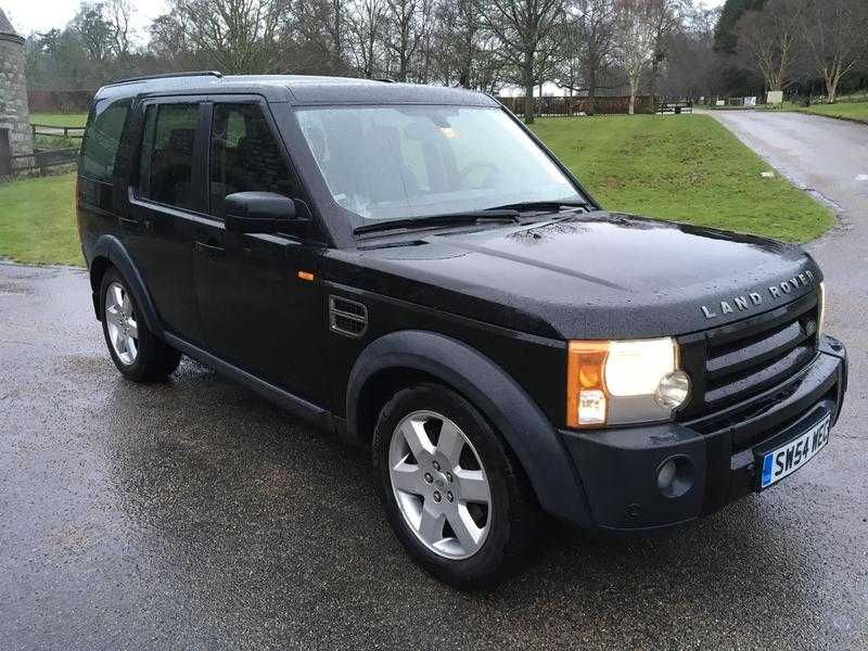 Land Rover Discovery 2005 54 reg  4.4 HSE  Automatic 7 Seater , Black with black leather, alloys, electric windows.