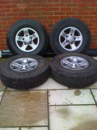LANDROVER DEFENDER BOOST ALLOY ALLY WHEELS AND TYRES X4