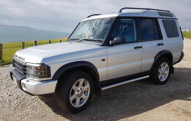 Landrover Discovery Landmark TD5.7 seater.