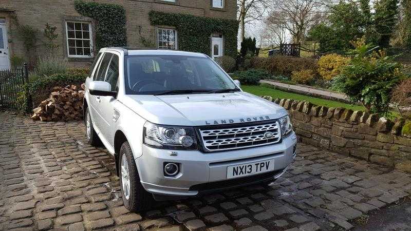 LANDROVER FREELANDER 2 XS TDI 2.2 5 DOOR ESTATE 27700 MLS FSH 2013