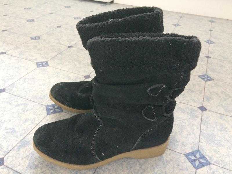 Lands End women039s black boots size UK6.5