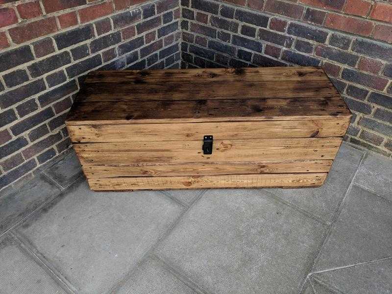 Large 120cm rustic trunk coffee table storage chest. NEW Handcraftedreclaimed wood. LOCAL DELIVERY.