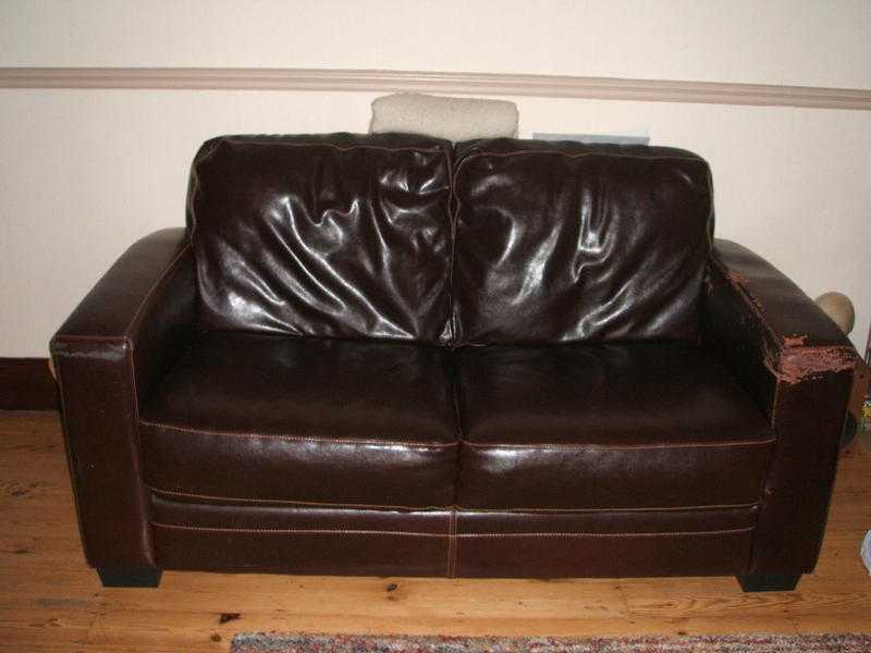 Large 2 seater leather sofa (chocolate brown)