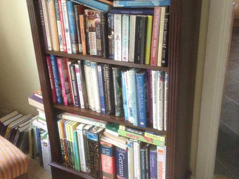 Large 3 shelf bookcase. Dark wood. VGC