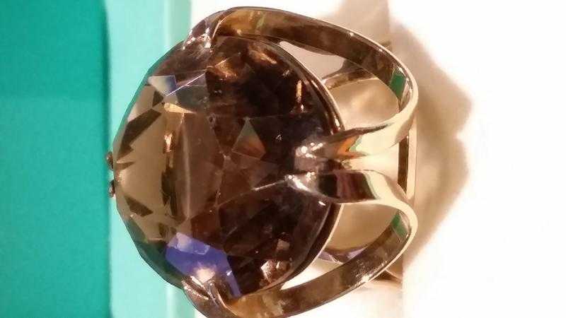 Large 9ct Gold Oval Smoky Quartz Ring