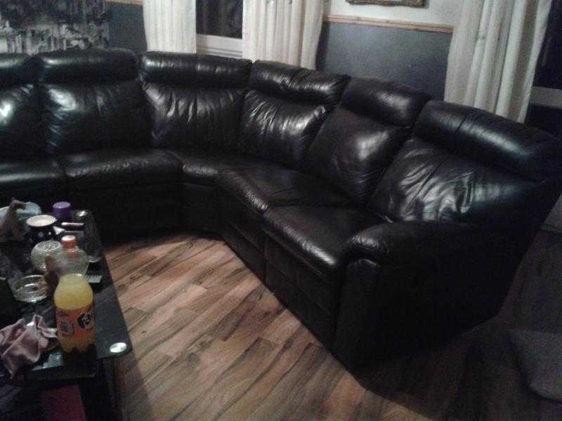 Large black lazyboy leather reclining corner sofa