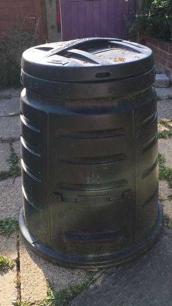 Large compost bin