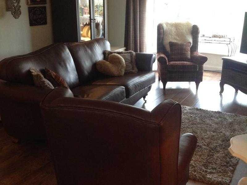 Large leather Sofa amp 2 Wing chairs