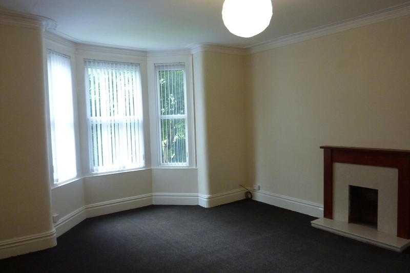 Large modernised two bedroomed flat in Egerton Park