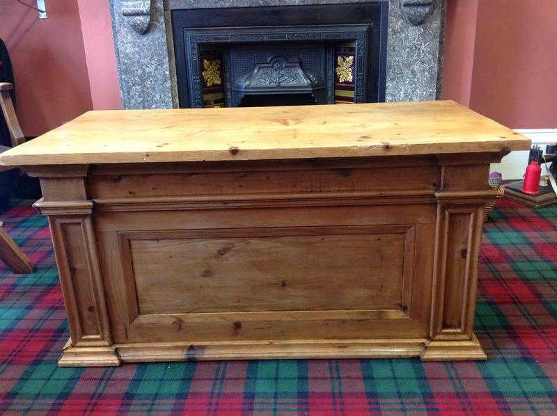 Large Pine Blanket Box