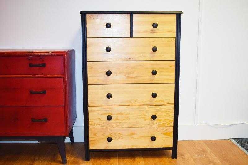 Large Pine Chest of Drawers