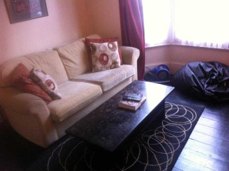 Large room for rent in house share