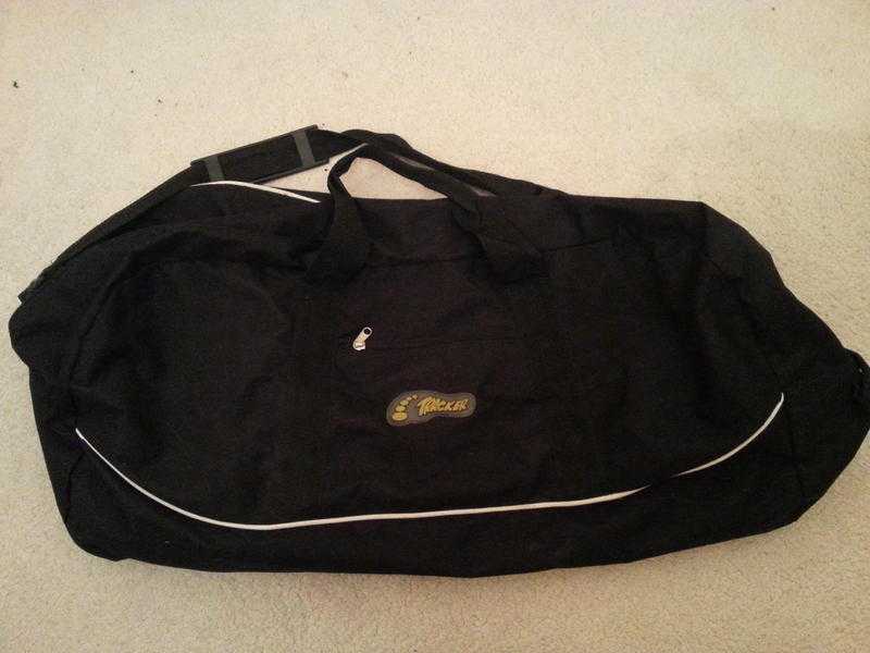 Large Sports Bag  Holdall, excellent condition