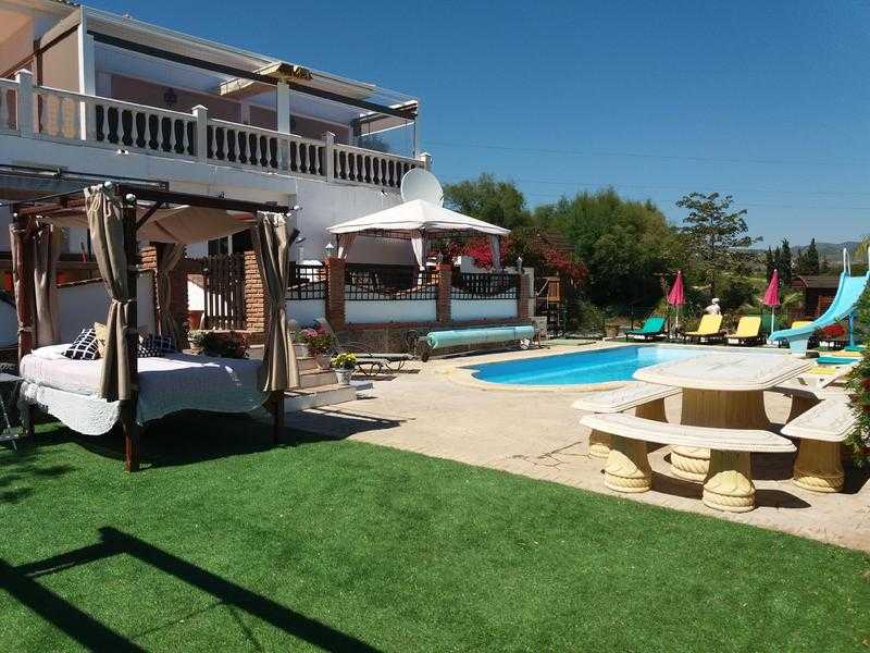 Large Villa sleeps 16, Costa del Sol