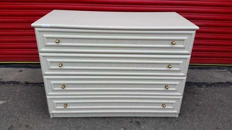 LARGE WOOD CHEST OF 4 DRAWERS