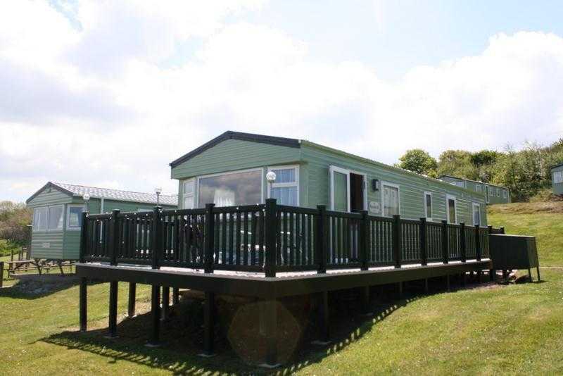 late DEAL for week arriving 25th JUNE  in our family owned 8 berth caravan in NEWQUAY