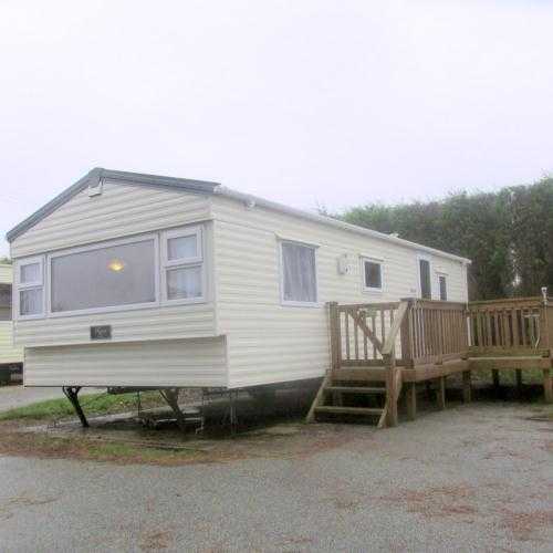 LATE DEAL in MUTTS REST our 6 berth caravan accepts dogs at White Acres Holiday park NEWQUAY