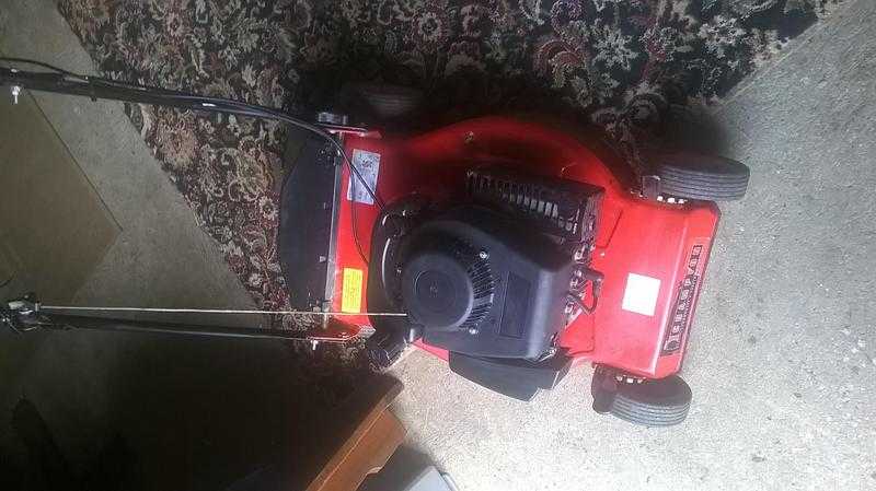 lawnmower  petrol  35