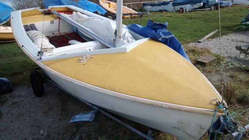 Leader Sailing Dinghy and Combi trailertrolley