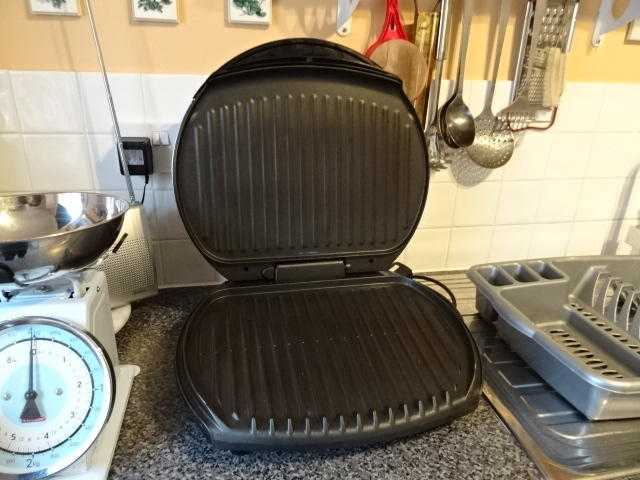 LEAN MEAN GRILLING MACHINE - George Foreman