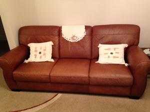 Leather 2seater settee and chair