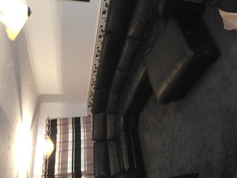 Leather corner reclining sofa