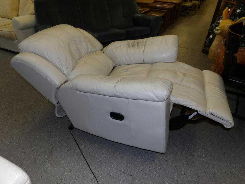 Leather electric reclining Armchair - Perfect Gaming Chair - Local Delivery Service Available