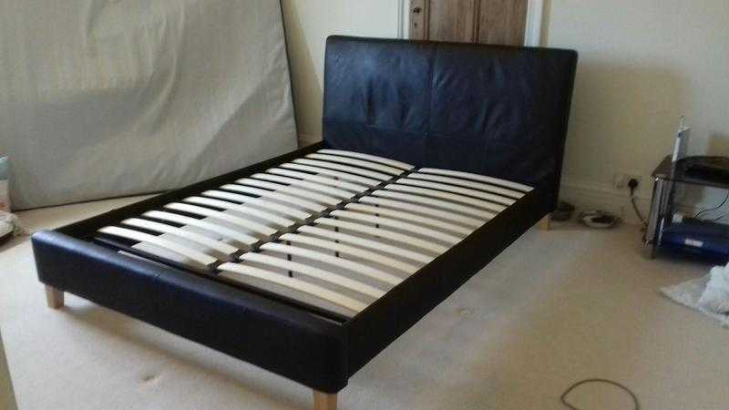 Leather kingsize Bed