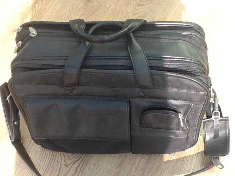 Leather lap top bag