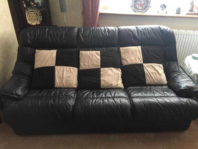 Leather Sofa Set (2 x 3 Seater  1 x 2 Seater)