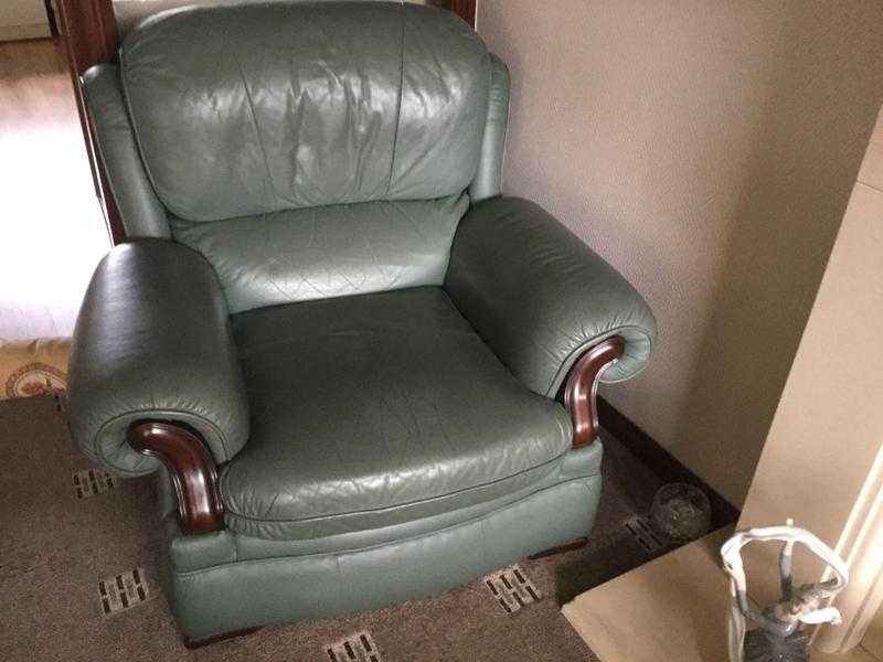 Leather suite and footstool
