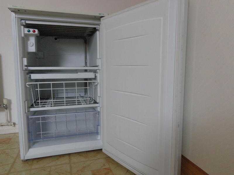 LEC Freezer