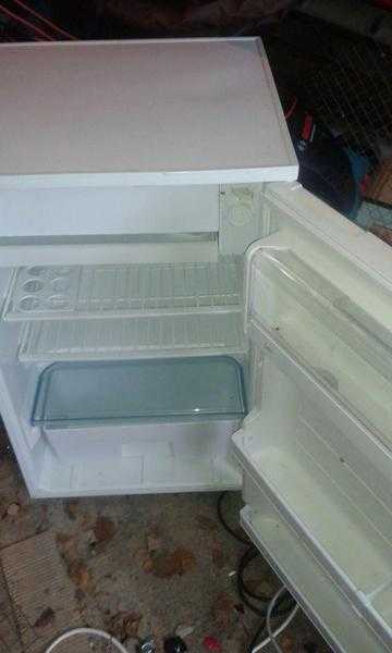 lec fridge under  counter fridge