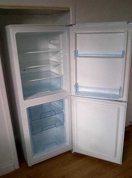 LEC FridgeFreezer