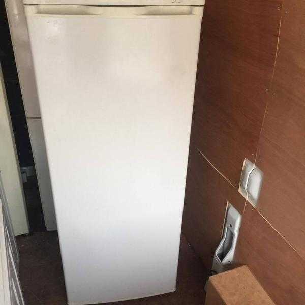 LEC tall freezer 6 trays .in nice condition .good working freezer .delivery possibl