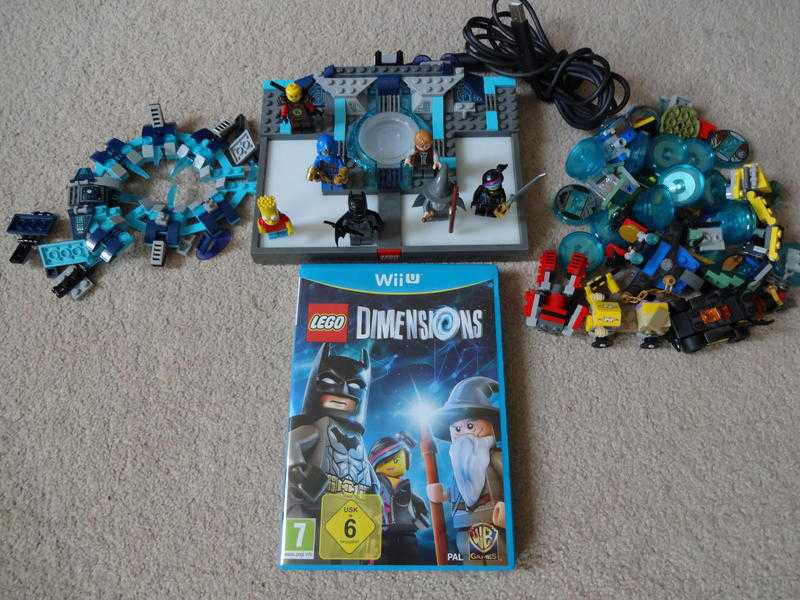 Lego Dimensions for Nintendo Wii U - Plus 6 characters, base unit amp extras