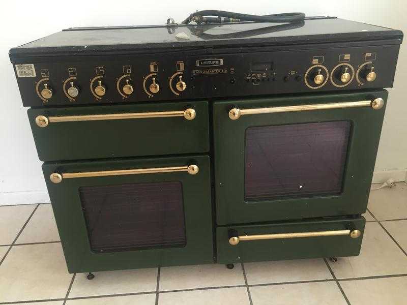 Leisure rangemaster 110 gas and electric cooker