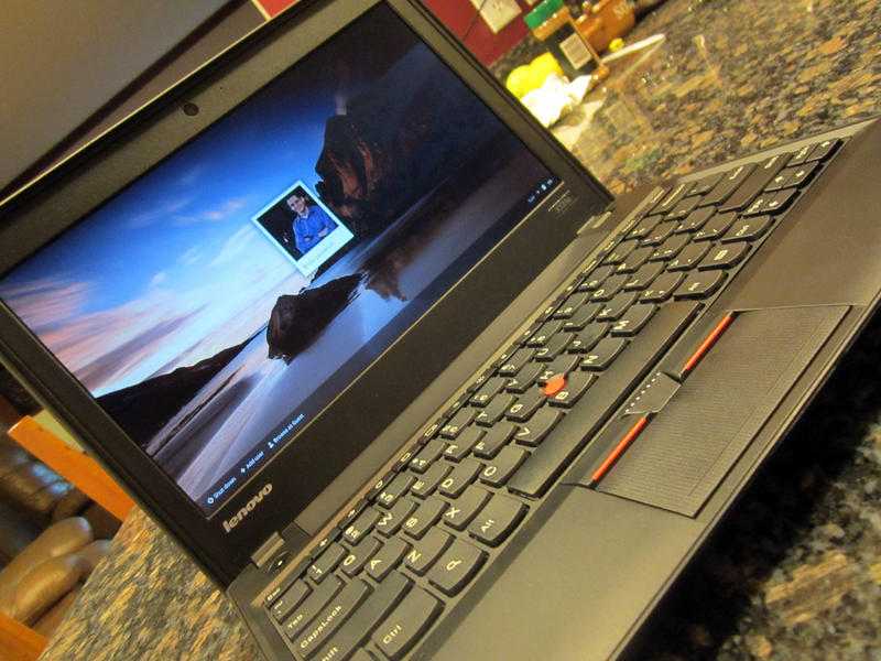 Lenovo Thinkpad x131e 6gb Ram 320gb Hd business class laptop Hdmi webcam i3 3227 (can deliver)