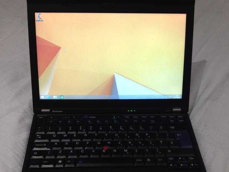 Lenovo X220 netbook - fast Core i5 2.50GHz, 4GB RAM