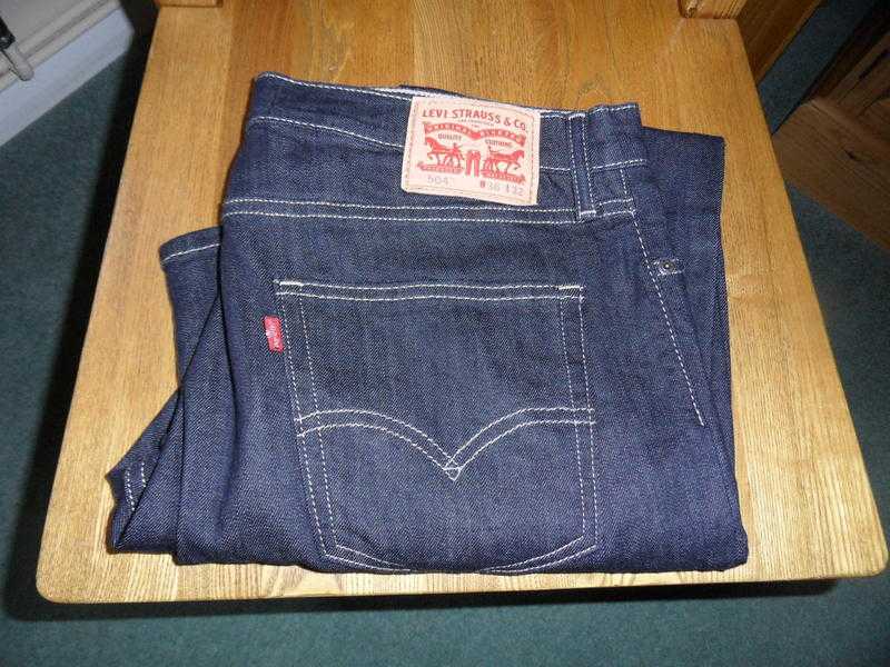 LEVI JEANS