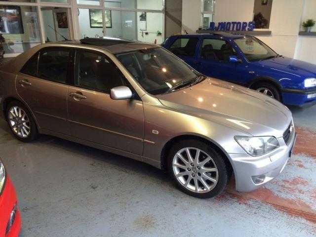 Lexus IS 2004