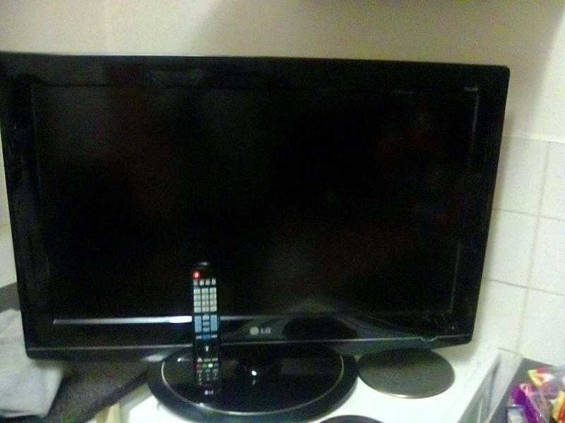 LG 32 flat screen collection horsham