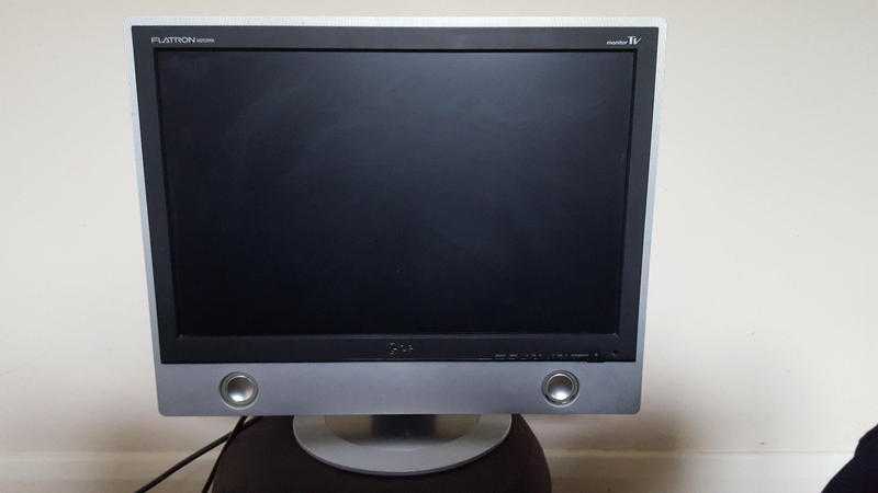 LG tv  monitor 20 inch screen