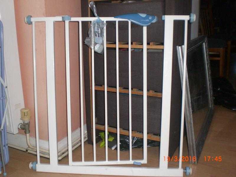 Lindam Easy Fit Plus Stairgate