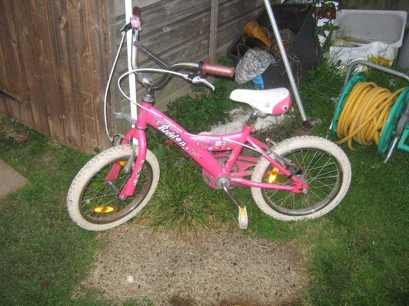 LITTLE GIRLS PINK BICYCLE